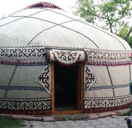 Guesthouse Kishimzhan Talas Exterior foto